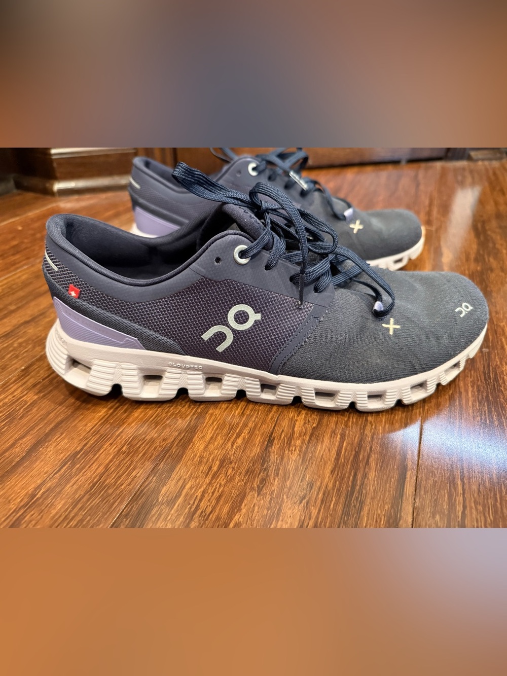 On Cloud Running Shoe Training Sneaker Midnight/White Womens Size US 11